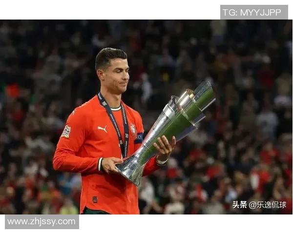 全球足球巨星齐聚一堂展现无尽荣耀与激情的巅峰对决瞬间 全球足球巨星齐聚一堂展现无尽荣耀与激情的巅峰对决瞬间